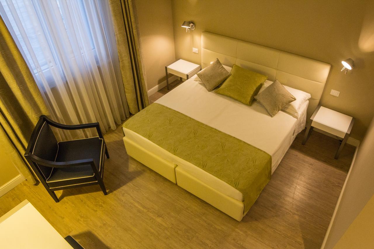 Universal Hotel 3*